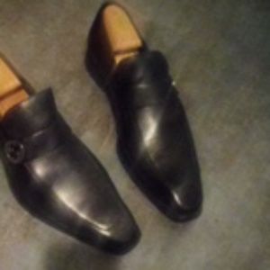 Gucci dress shoes size 10 300